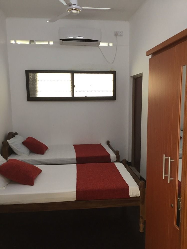 Yaarl Holiday Inn 자프나 외부 사진