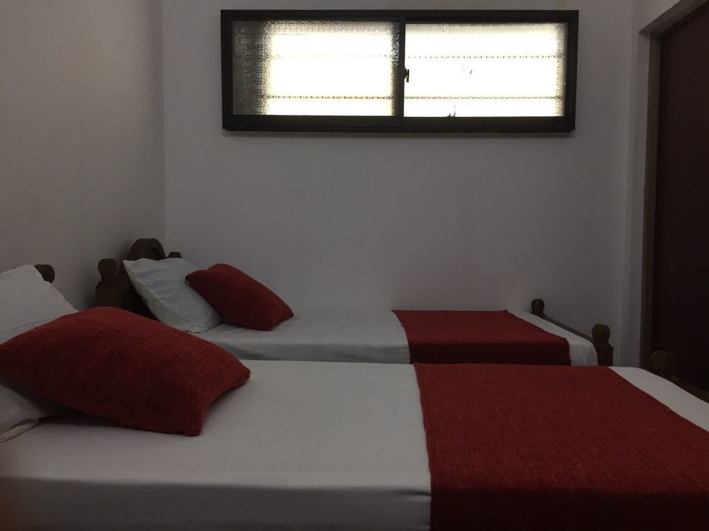 Yaarl Holiday Inn 자프나 외부 사진